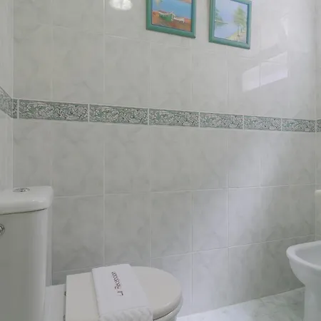 Nogalera 2 Bedroom Retro *